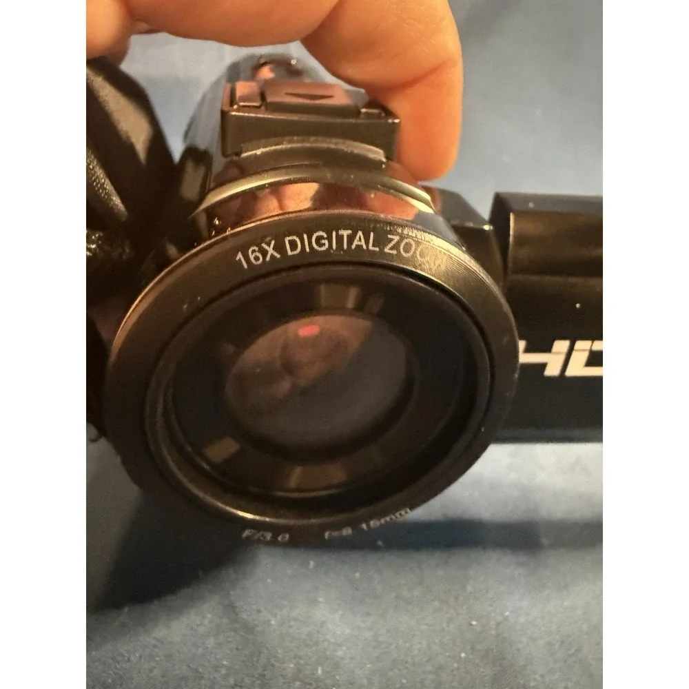 Digital Video Camera HDV-201LM Camcorder With Case Needs Battery Tested